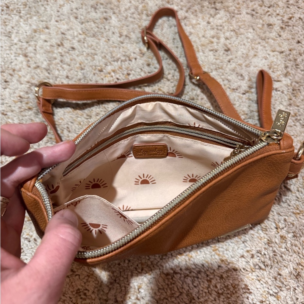 Itzy Ritzy Boss Pouch™ Wallet, Belt Bag And Clutch – Cognac - Picture 7 of 8